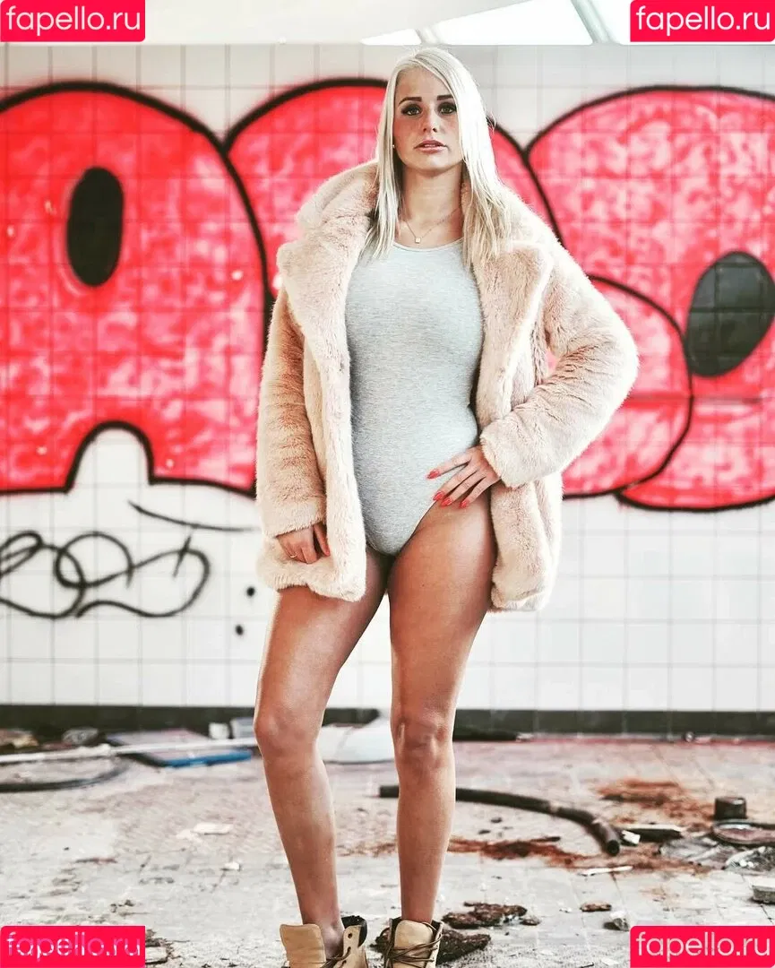Carina Spack Onlyfans Photo Gallery 