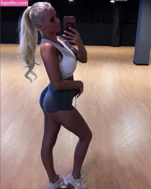 Carina Spack Onlyfans Photo Gallery 