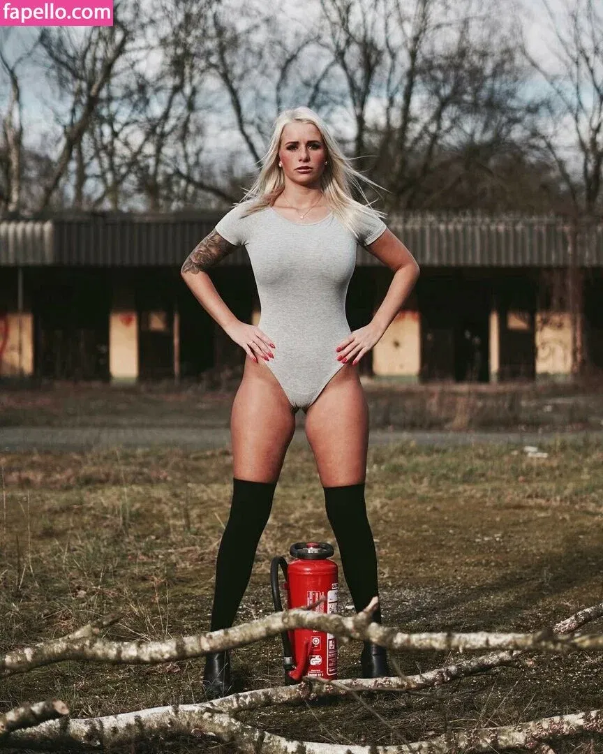 Carina Spack Onlyfans Photo Gallery 