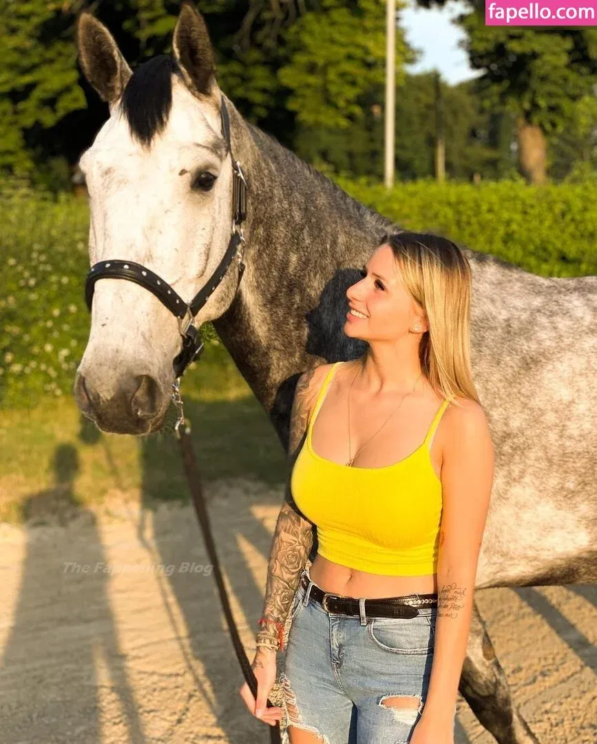 Carina Spack Onlyfans Photo Gallery 