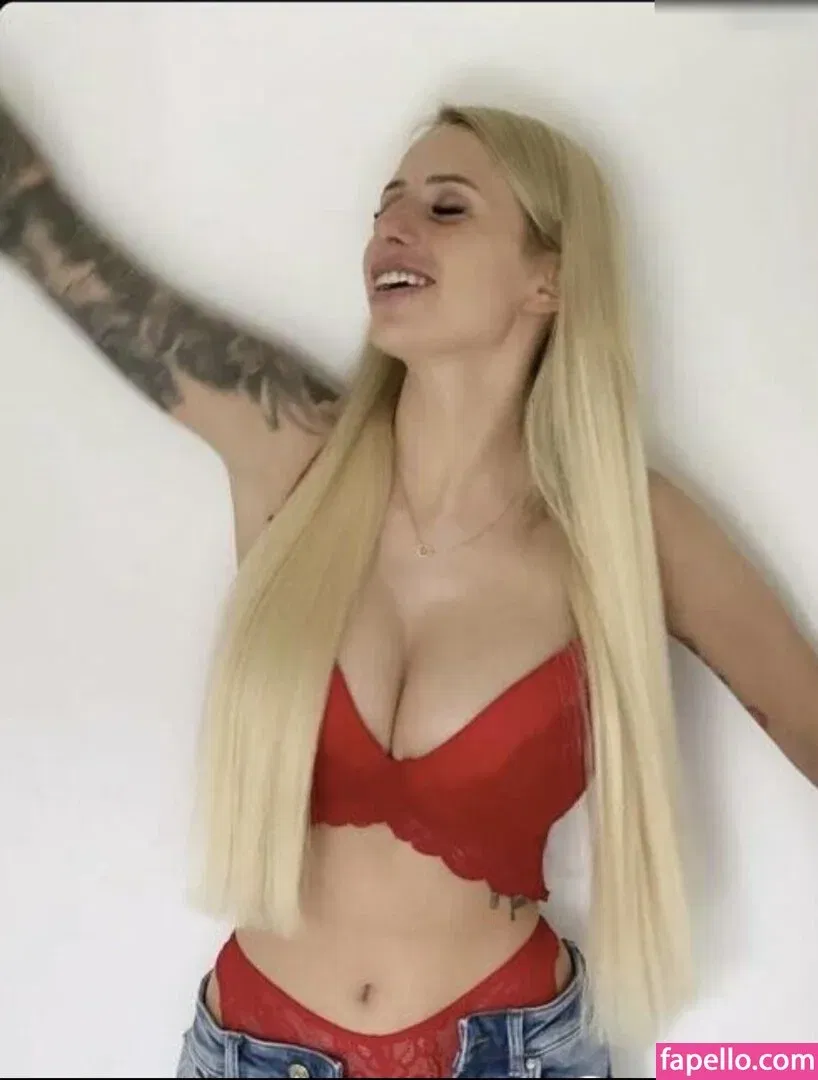 Carina Spack Onlyfans Photo Gallery 