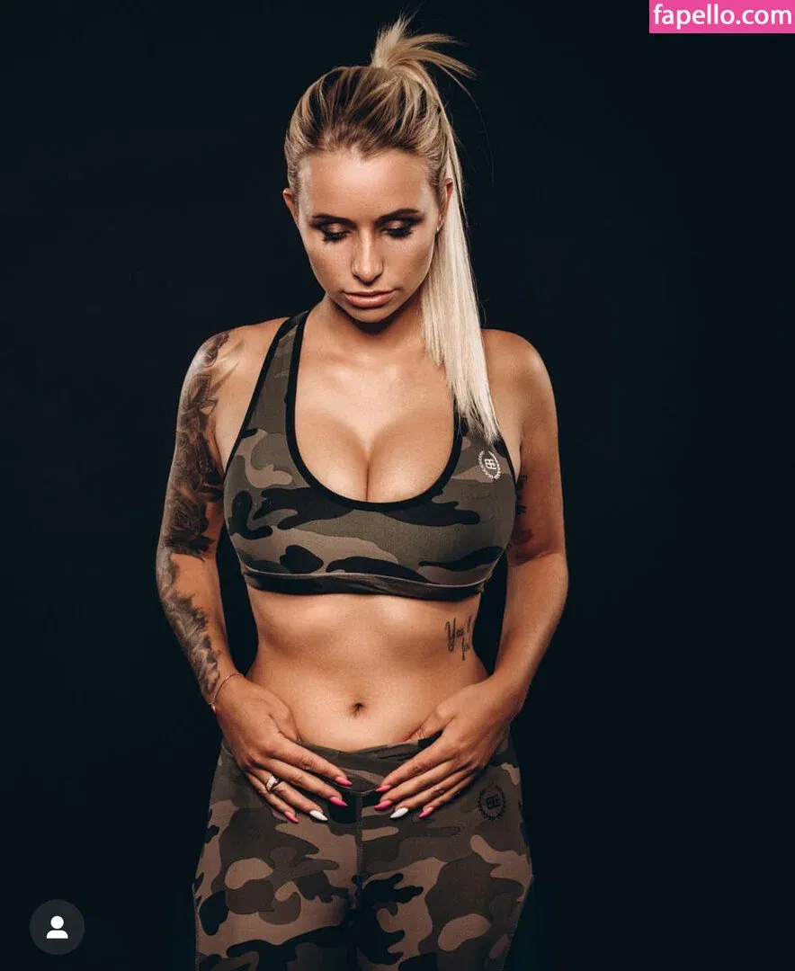 Carina Spack Onlyfans Photo Gallery 