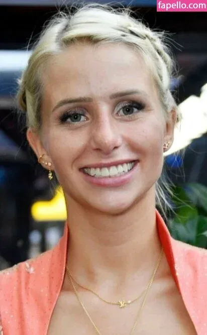 Carina Spack Onlyfans Photo Gallery 