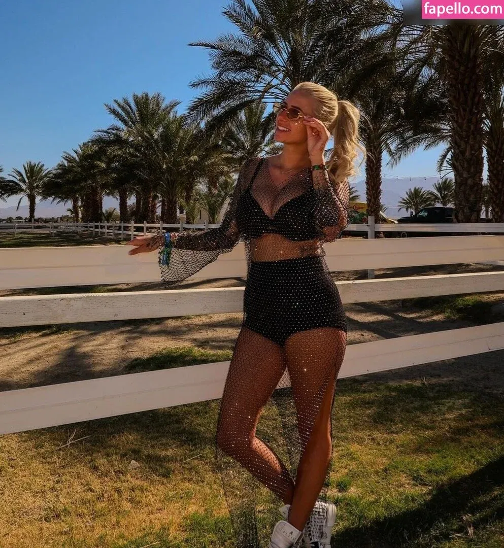 Carina Spack Onlyfans Photo Gallery 