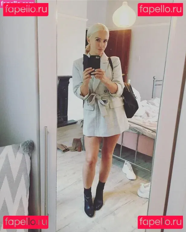 Sammy Winward Onlyfans Photo Gallery 