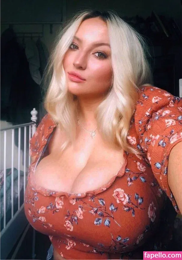 Shona Colson Onlyfans Photo Gallery 