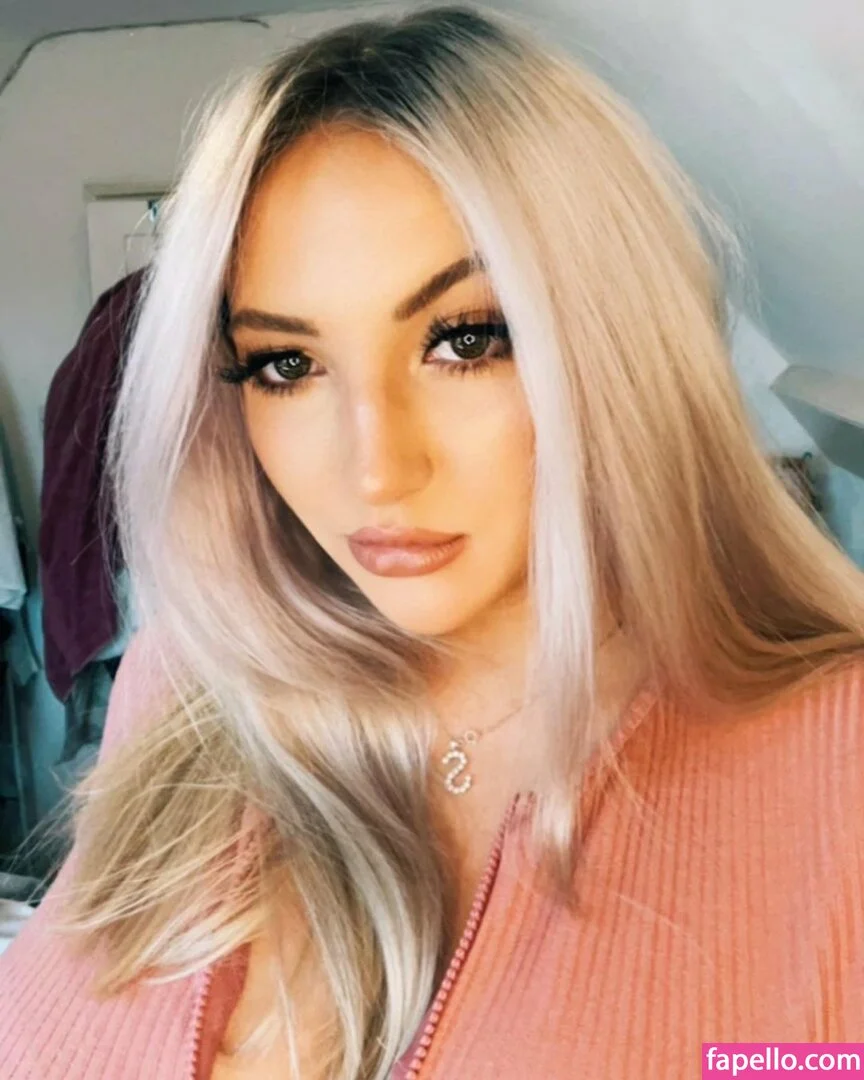 Shona Colson Onlyfans Photo Gallery 