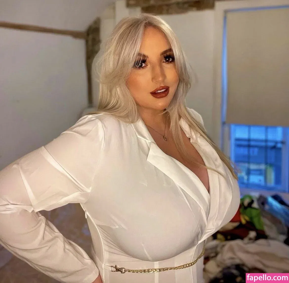 Shona Colson Onlyfans Photo Gallery 