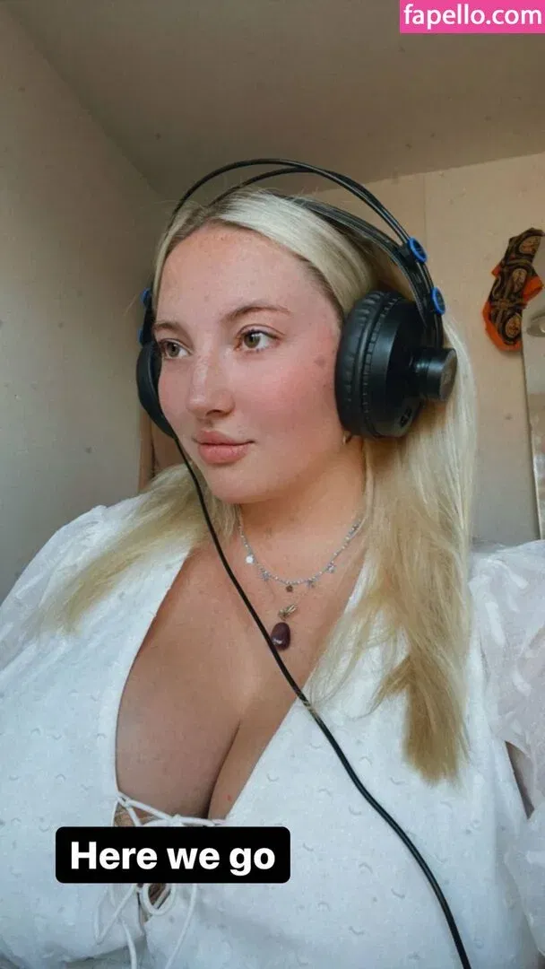 Shona Colson Onlyfans Photo Gallery 