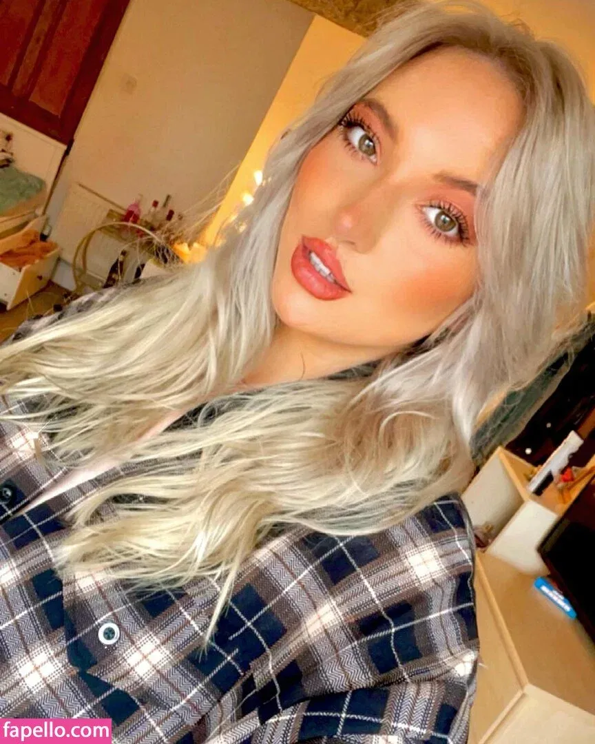 Shona Colson Onlyfans Photo Gallery 