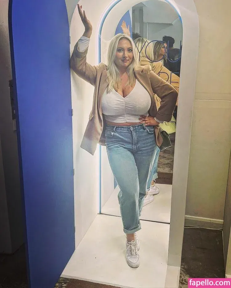 Shona Colson Onlyfans Photo Gallery 