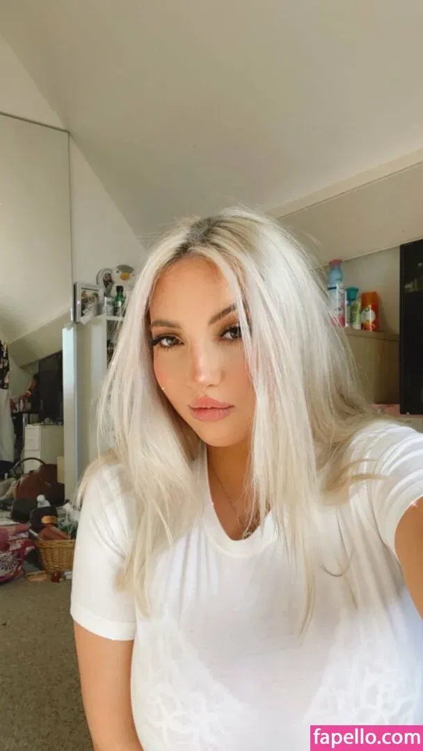 Shona Colson Onlyfans Photo Gallery 