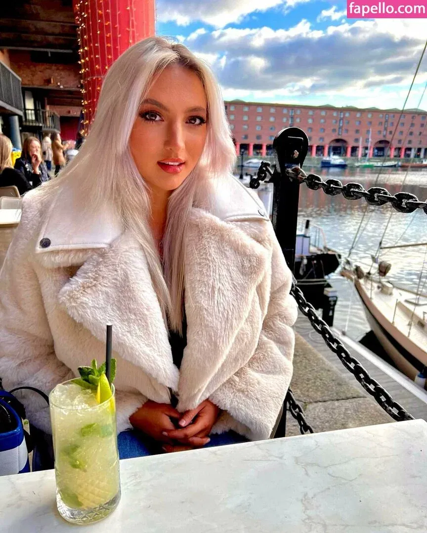 Shona Colson Onlyfans Photo Gallery 