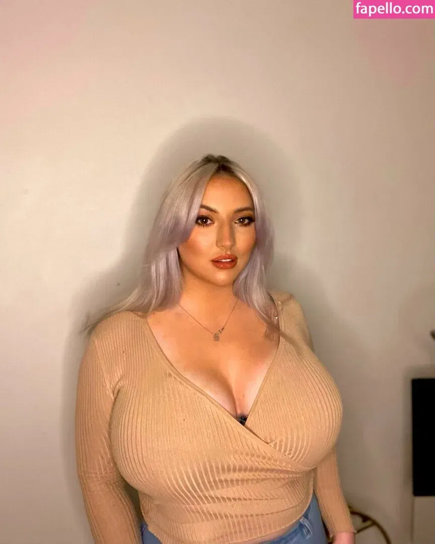 Shona Colson Onlyfans Photo Gallery 