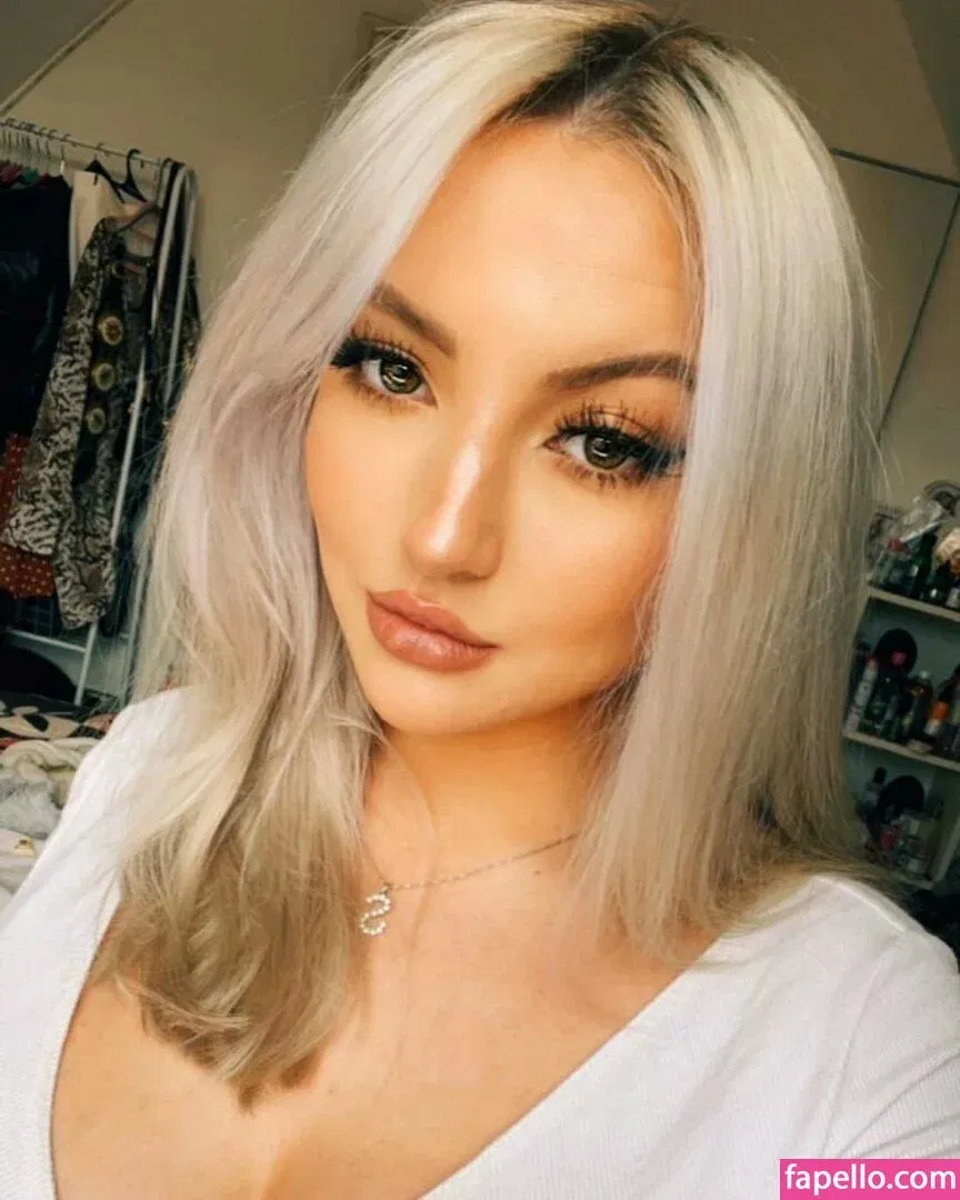 Shona Colson Onlyfans Photo Gallery 