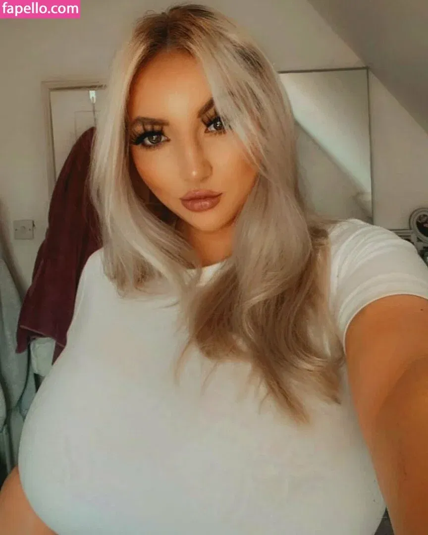 Shona Colson Onlyfans Photo Gallery 