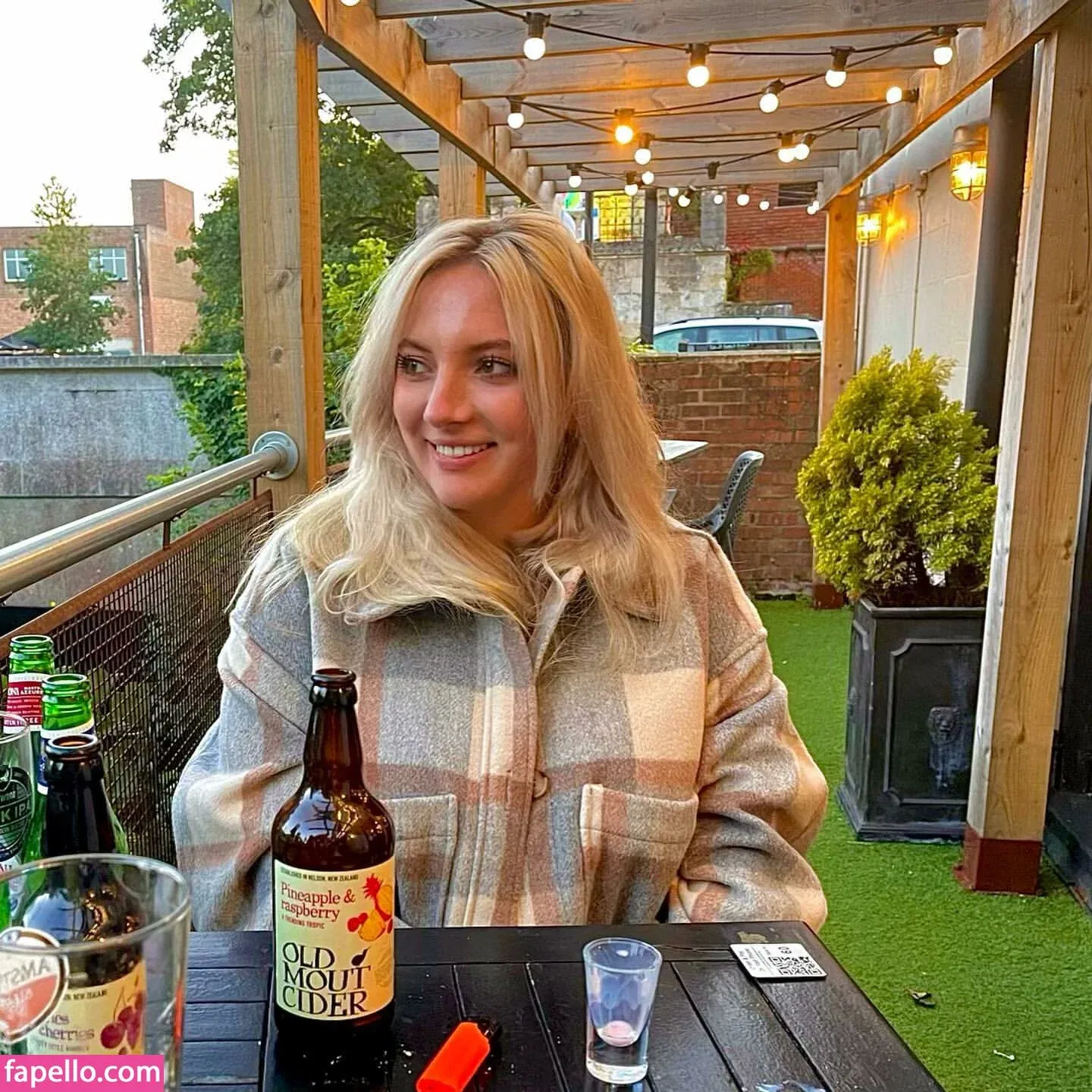 Shona Colson Onlyfans Photo Gallery 