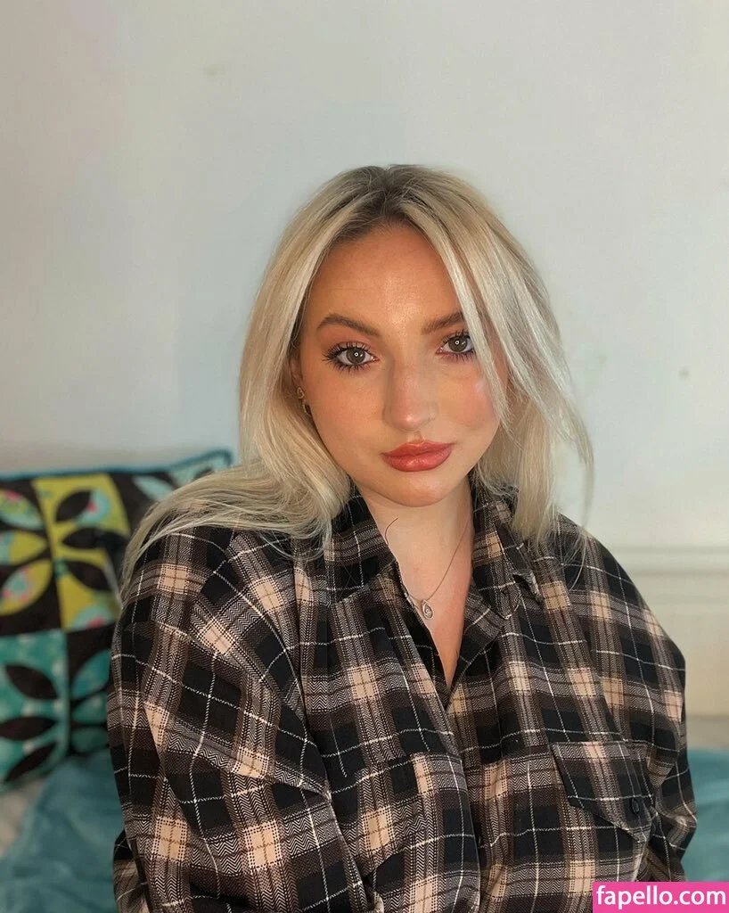 Shona Colson Onlyfans Photo Gallery 