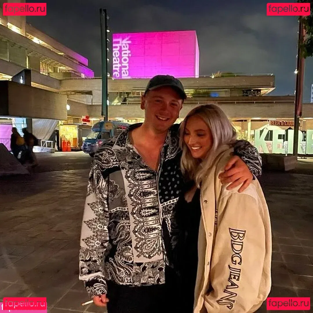 Shona Colson Onlyfans Photo Gallery 