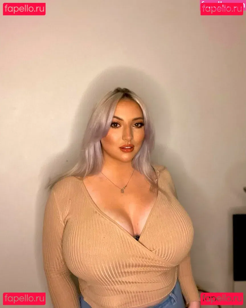 Shona Colson Onlyfans Photo Gallery 