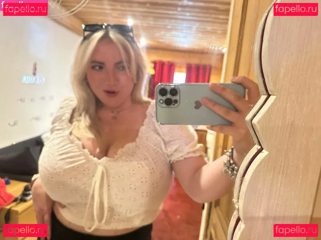 Shona Colson Onlyfans Photo Gallery 