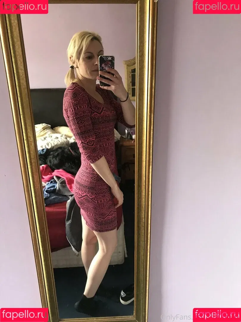 lisa69xxx Onlyfans Photo Gallery 