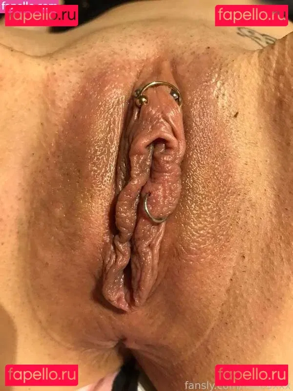 lisa69xxx Onlyfans Photo Gallery 