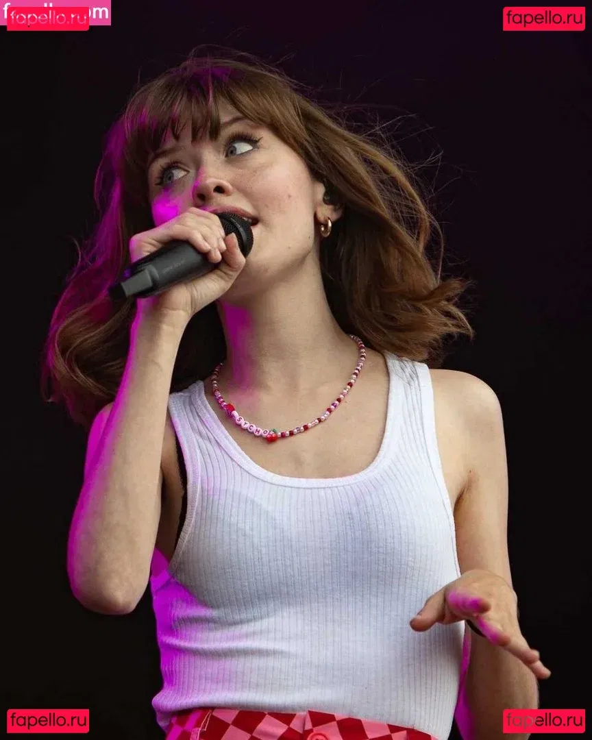 Maisie Peters Onlyfans Photo Gallery 