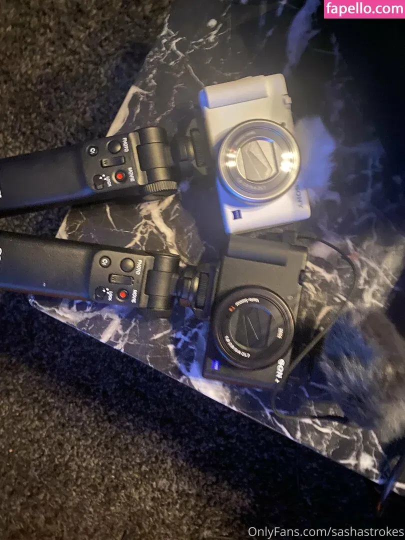 sashastrokes Onlyfans Photo Gallery 