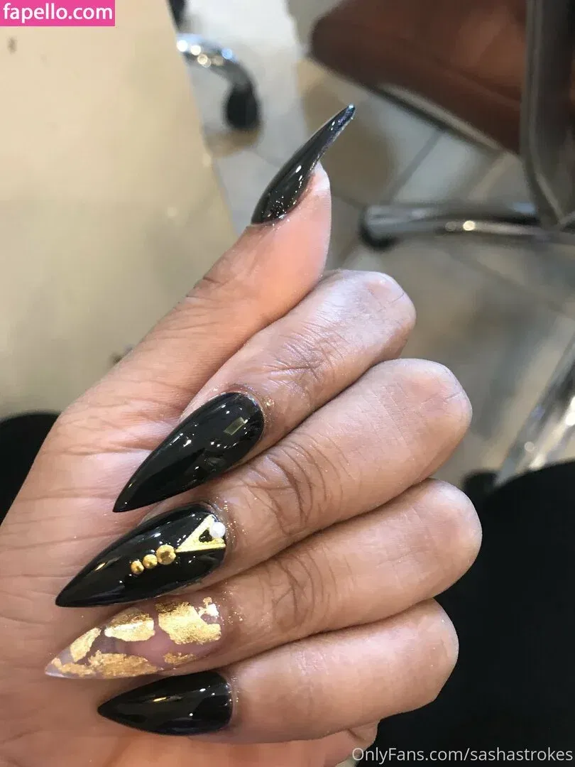 sashastrokes Onlyfans Photo Gallery 