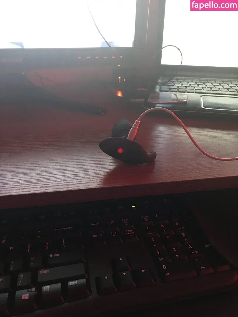 sashastrokes Onlyfans Photo Gallery 