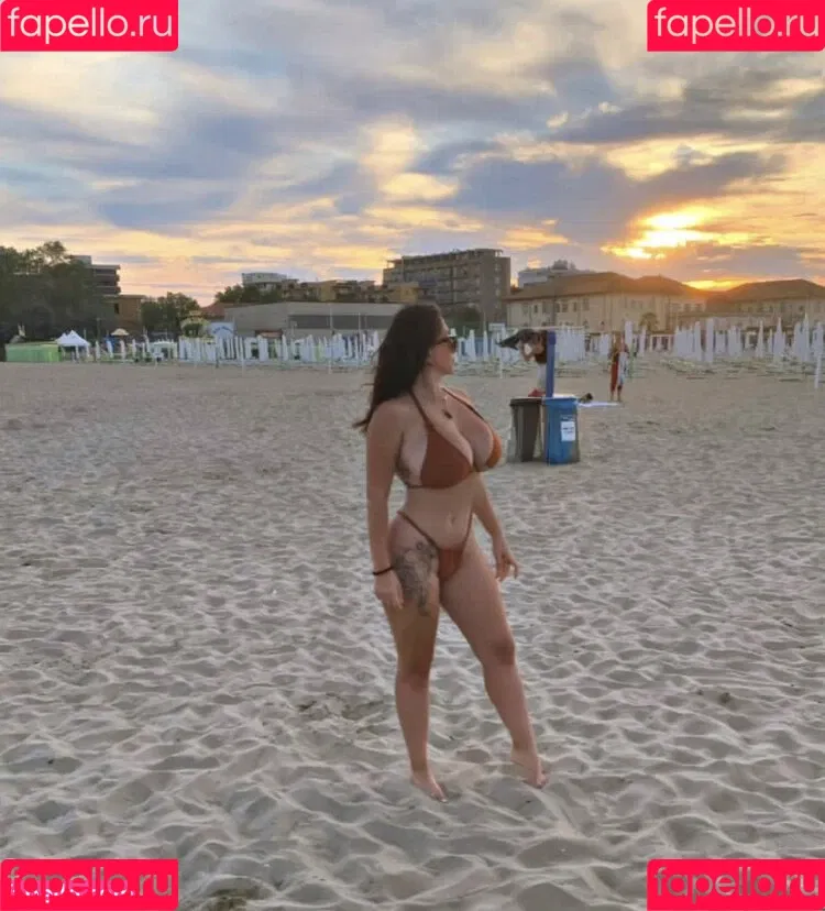fitnessIri Onlyfans Photo Gallery 