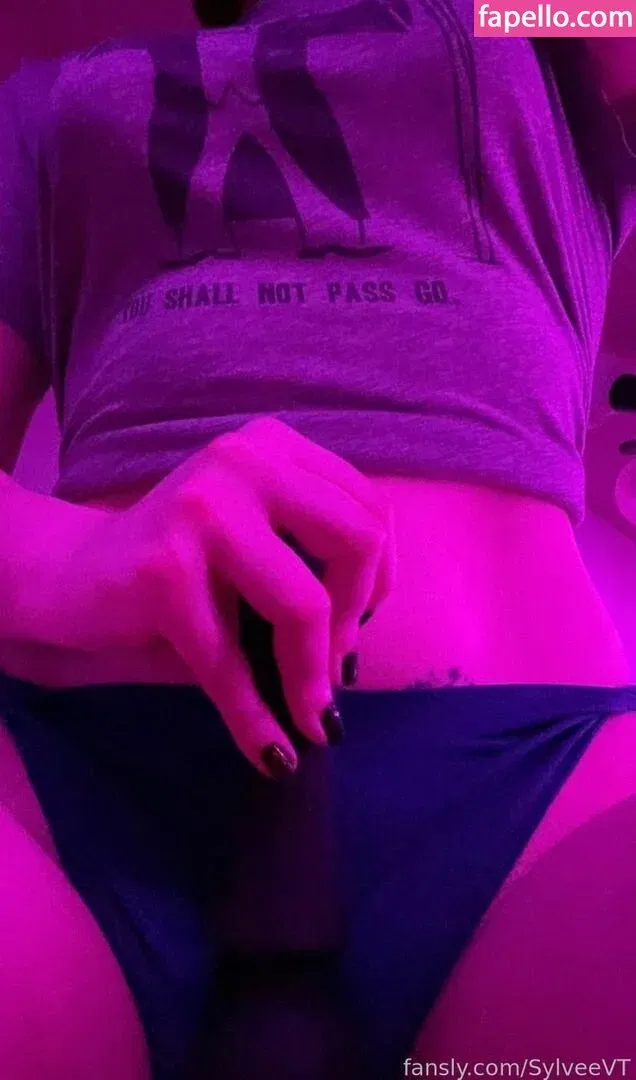 SylveeVT Onlyfans Photo Gallery 