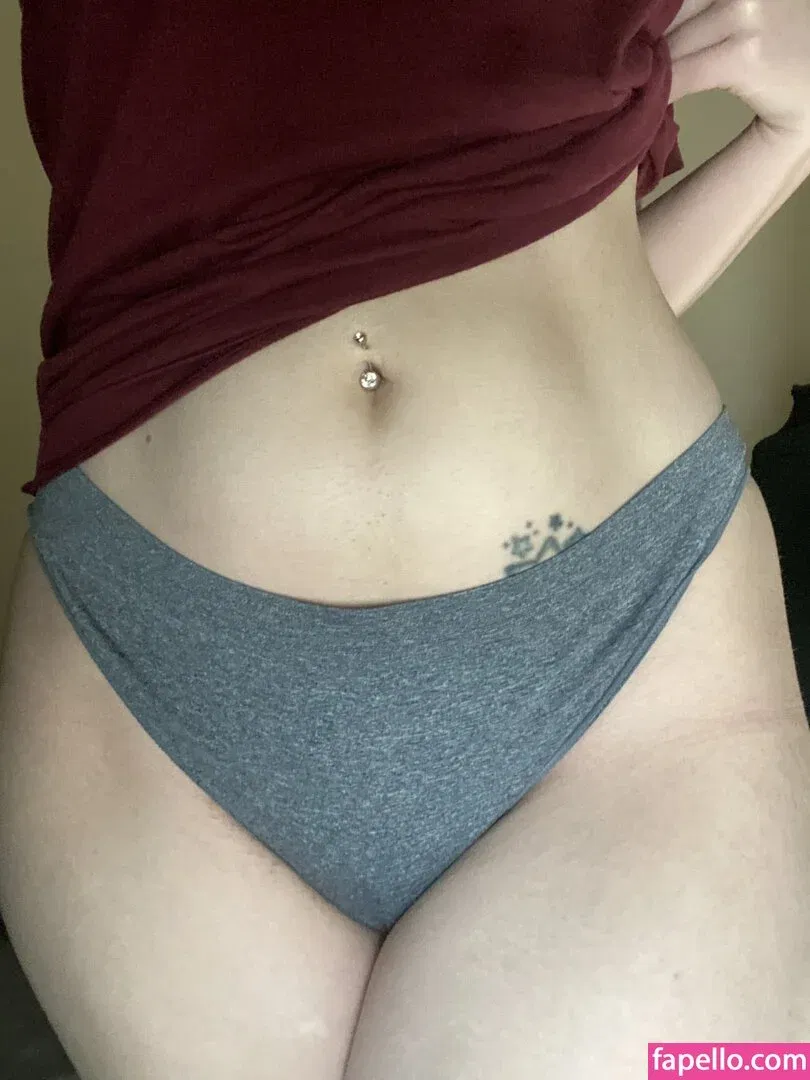 SylveeVT Onlyfans Photo Gallery 