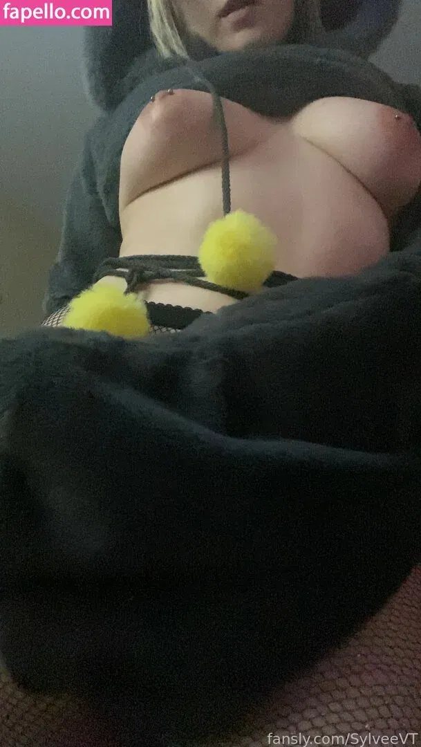 SylveeVT Onlyfans Photo Gallery 
