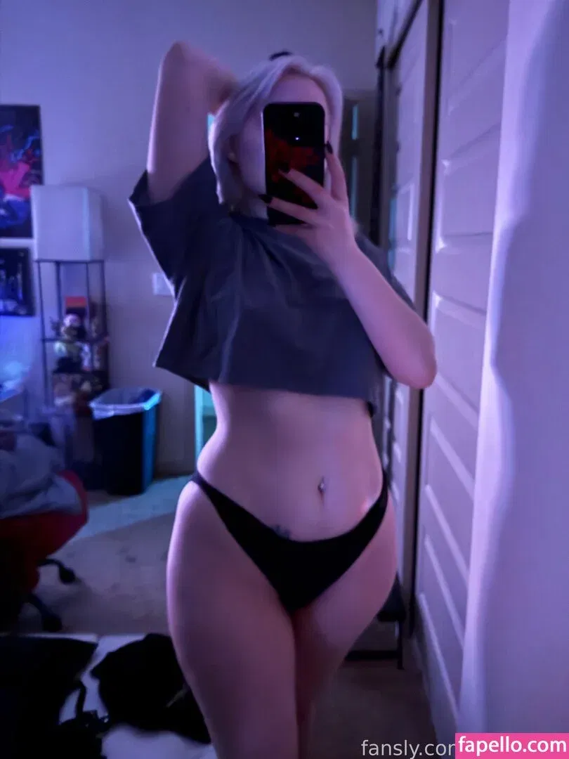 SylveeVT Onlyfans Photo Gallery 