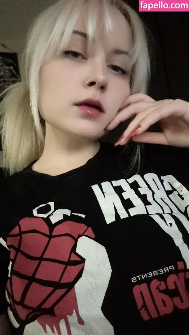 SylveeVT Onlyfans Photo Gallery 