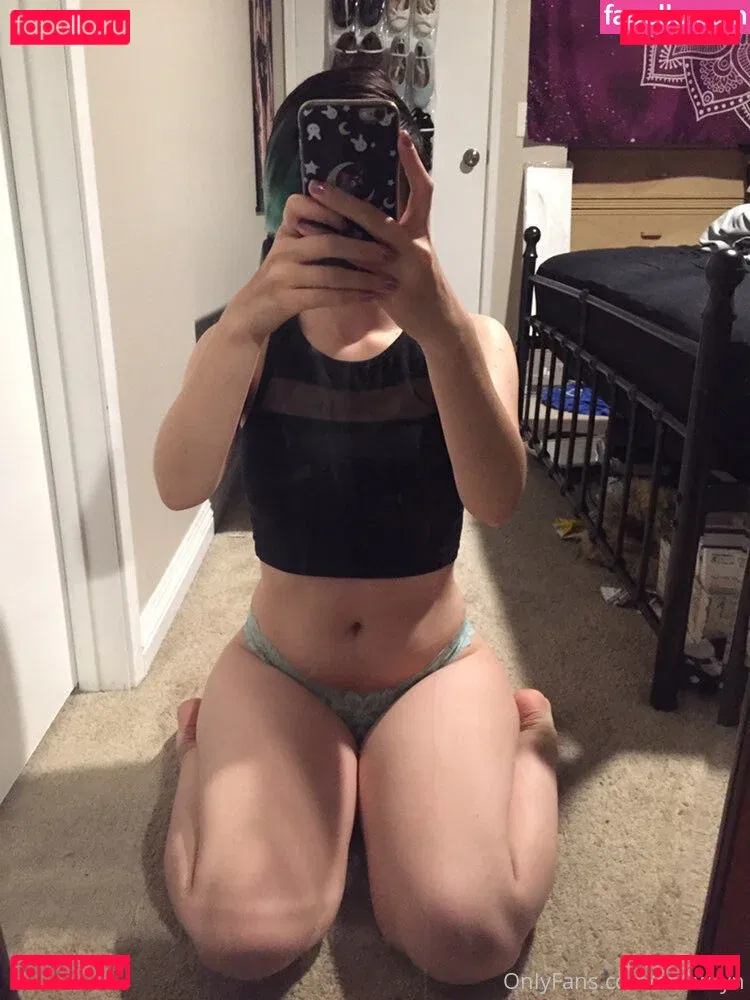 Sn0wryn Onlyfans Photo Gallery 