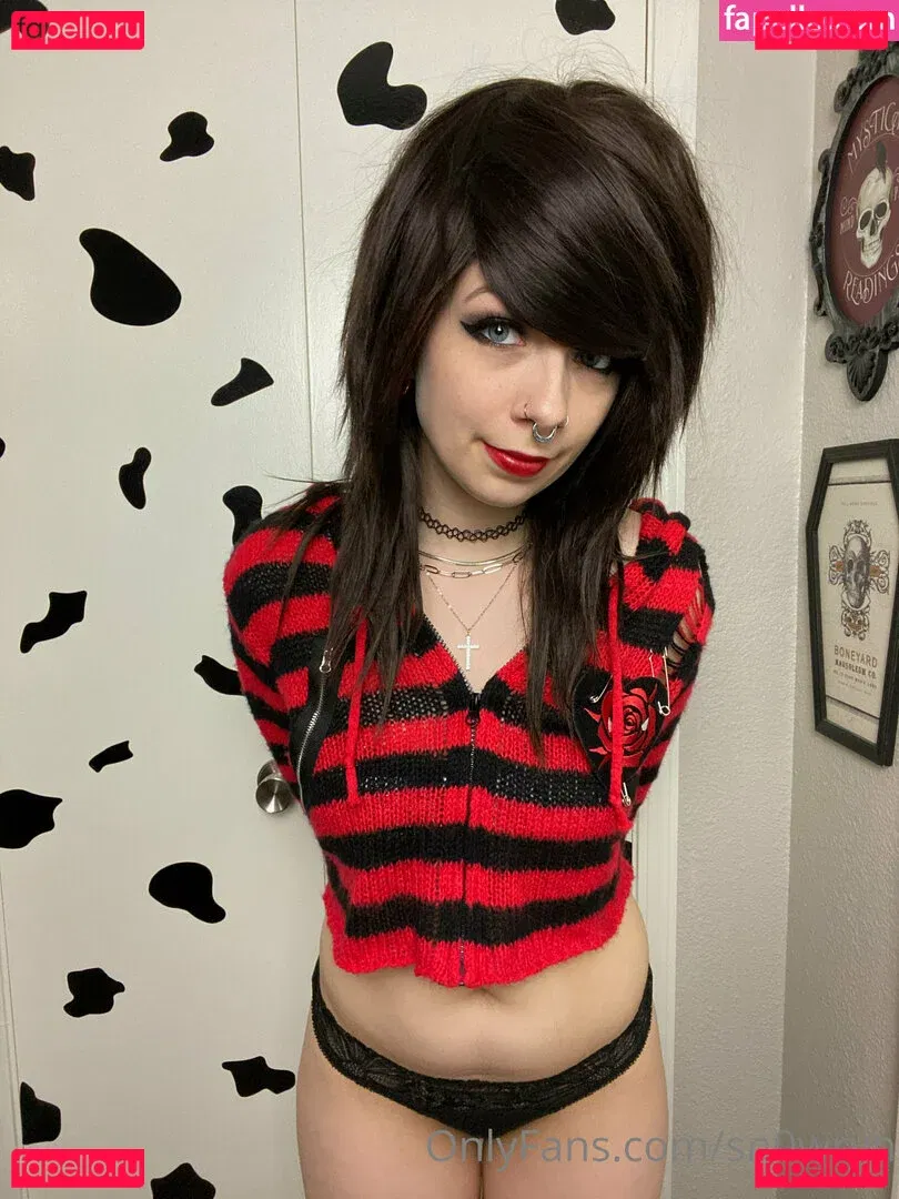 Sn0wryn Onlyfans Photo Gallery 