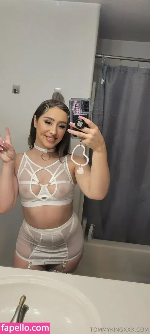 tommykingfree Onlyfans Photo Gallery 