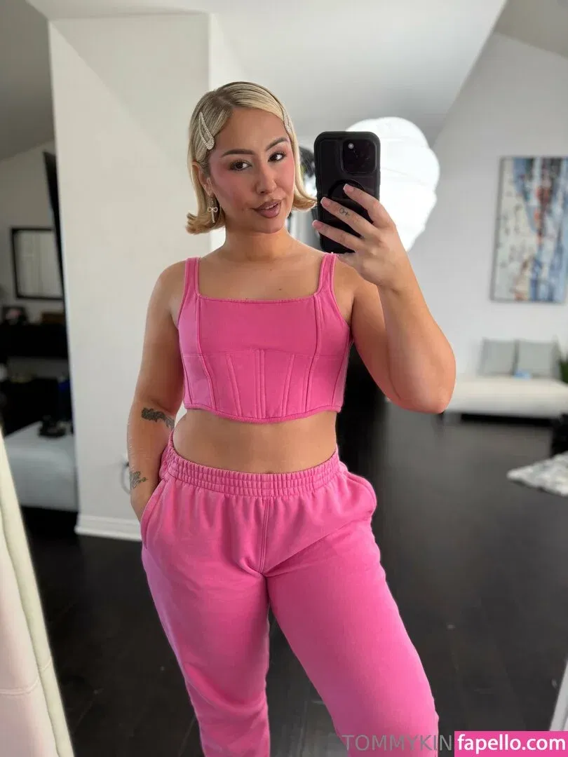 tommykingfree Onlyfans Photo Gallery 