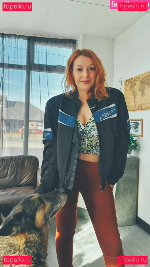 Somethingnotsilly Onlyfans Photo Gallery 