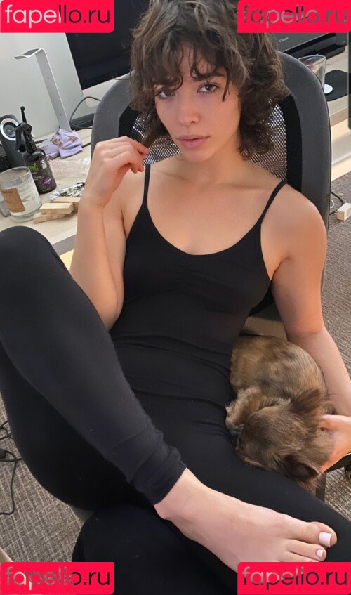 Mamakat Onlyfans Photo Gallery 