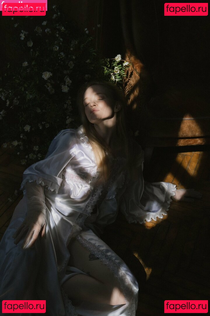 skyestone9 / stone_bramble / stonebramble Onlyfans Photo Gallery 