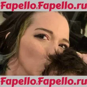 Riley Jean Onlyfans Photo Gallery 