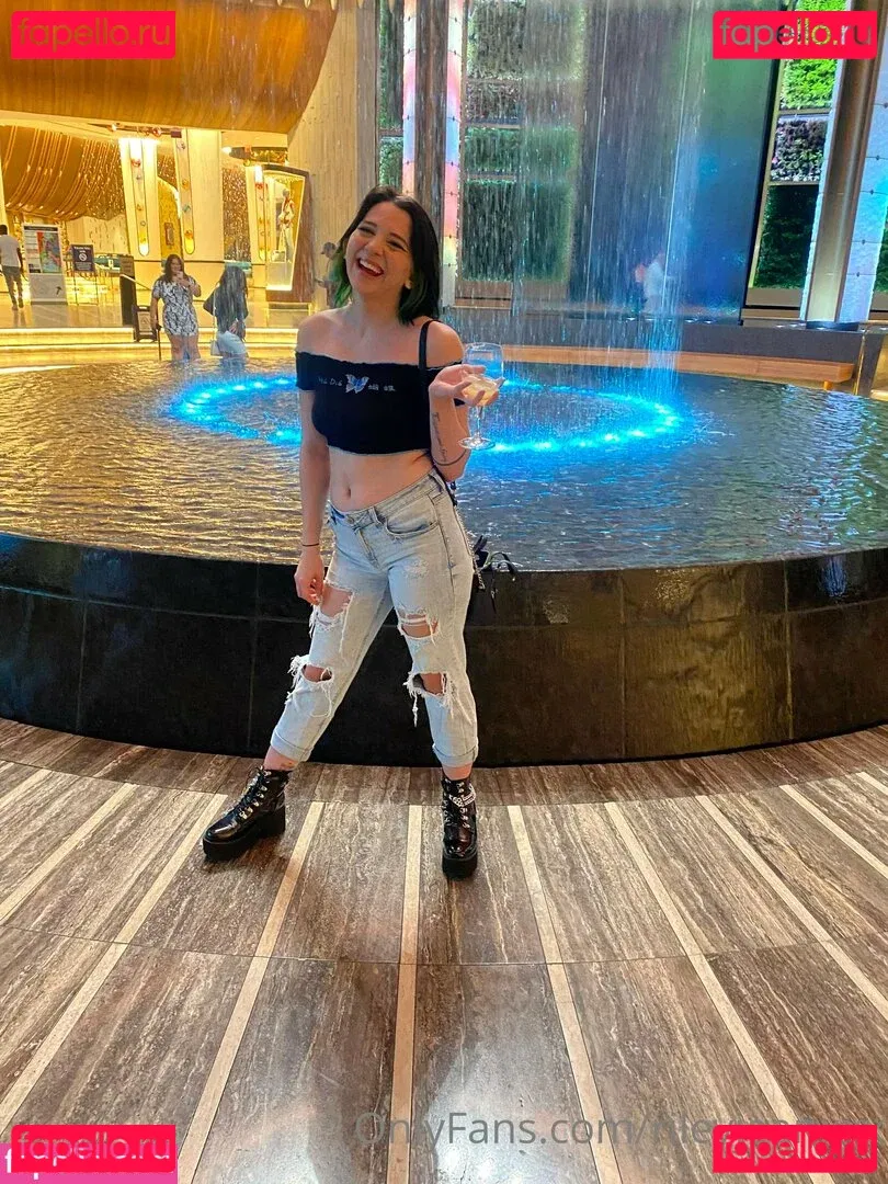 Riley Jean Onlyfans Photo Gallery 