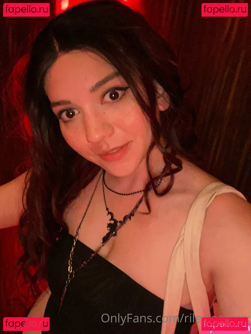 Riley Jean Onlyfans Photo Gallery 