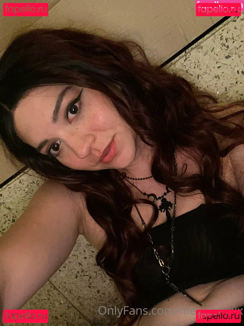 Riley Jean Onlyfans Photo Gallery 