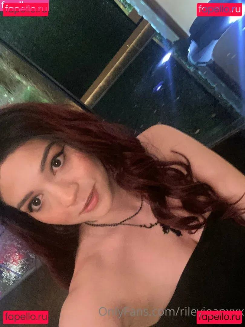 Riley Jean Onlyfans Photo Gallery 