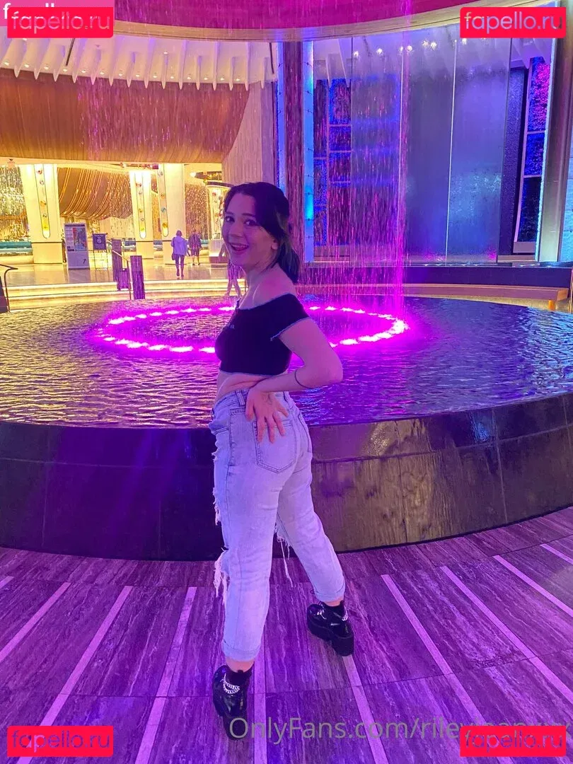 Riley Jean Onlyfans Photo Gallery 